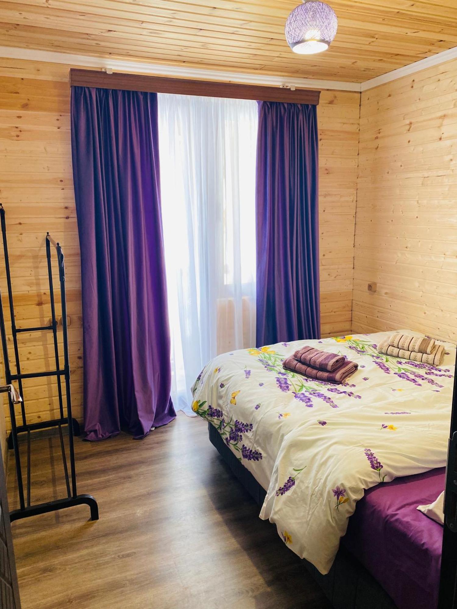 Guesthouse Nene Местія Екстер'єр фото